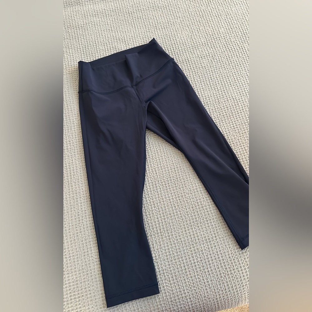 Lululemon 23” leggings - worn once